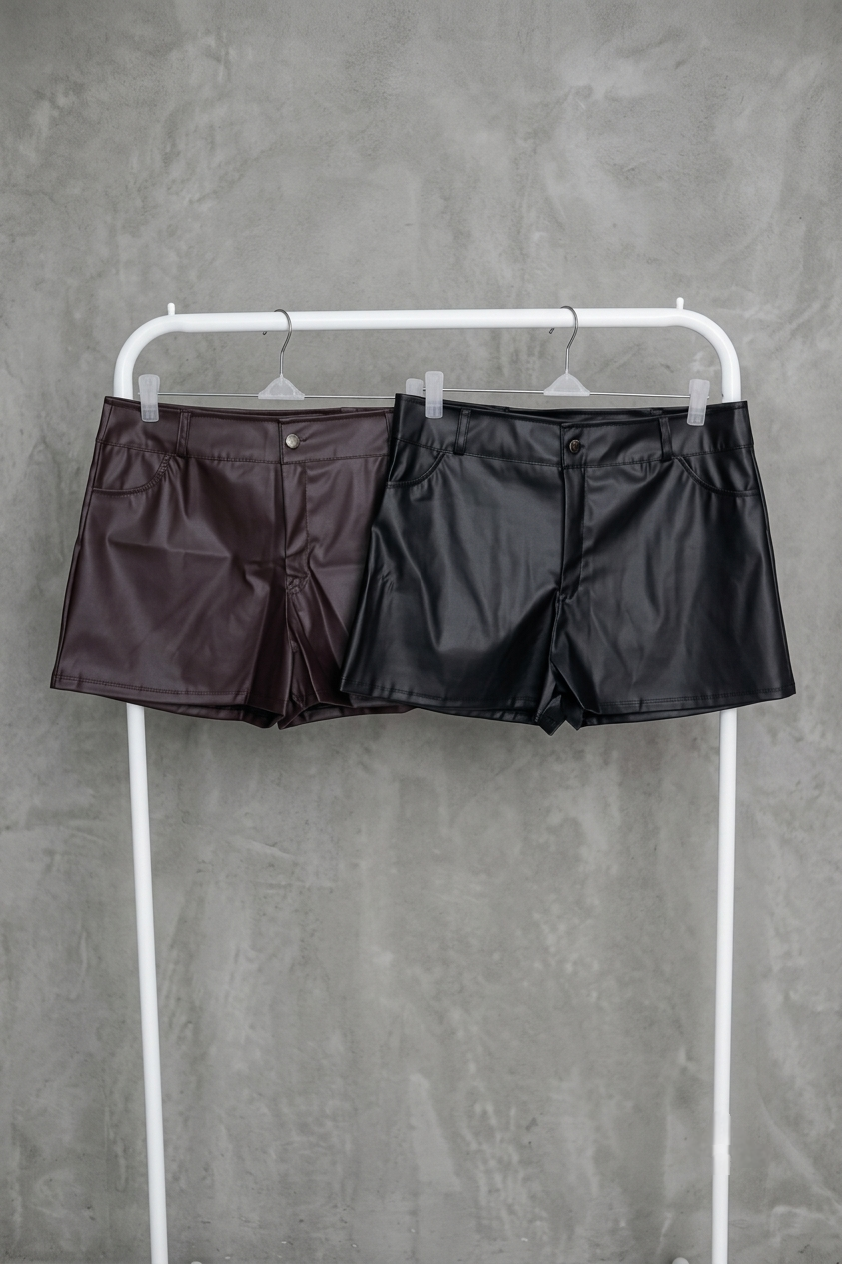 SHORT CUERINA AURA